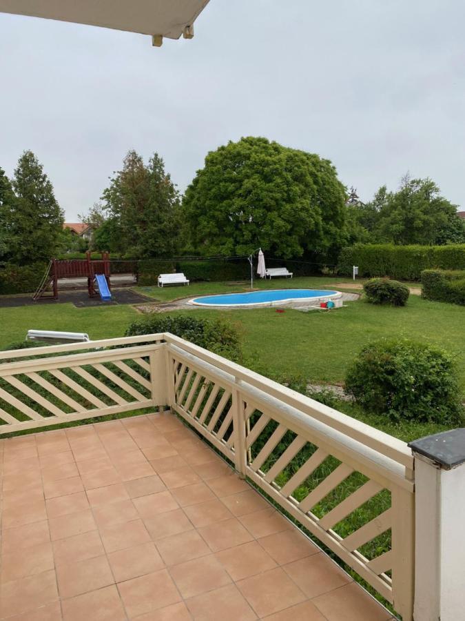 Global Apartmanhaz Vonyarcvashegy Exteriör bild