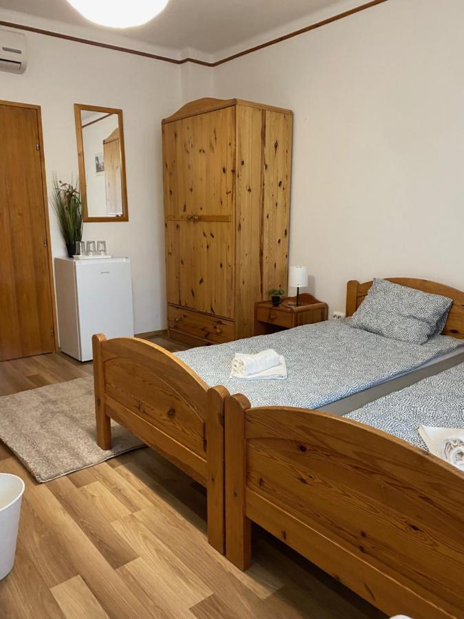 Global Apartmanhaz Vonyarcvashegy Exteriör bild