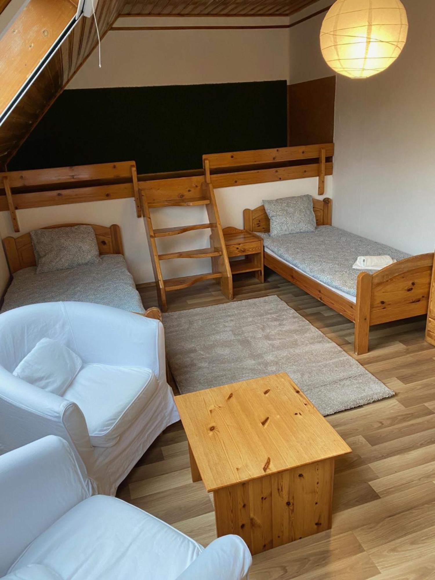 Global Apartmanhaz Vonyarcvashegy Exteriör bild
