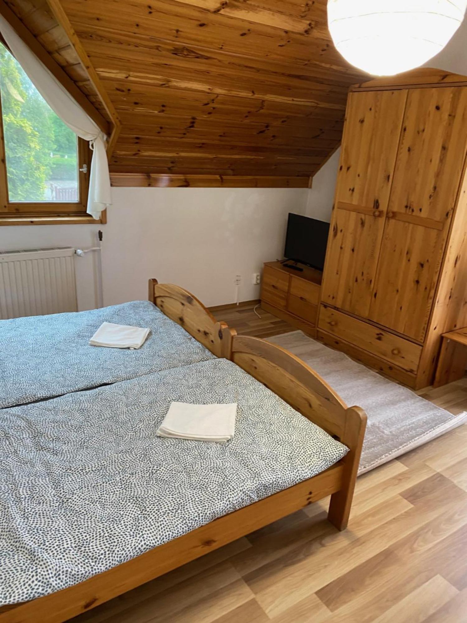Global Apartmanhaz Vonyarcvashegy Exteriör bild
