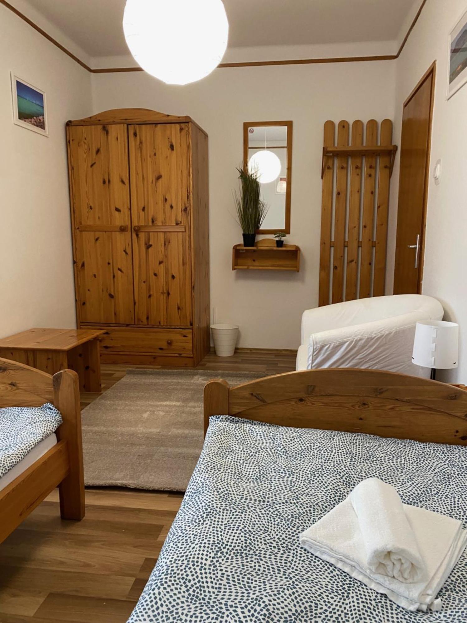 Global Apartmanhaz Vonyarcvashegy Exteriör bild