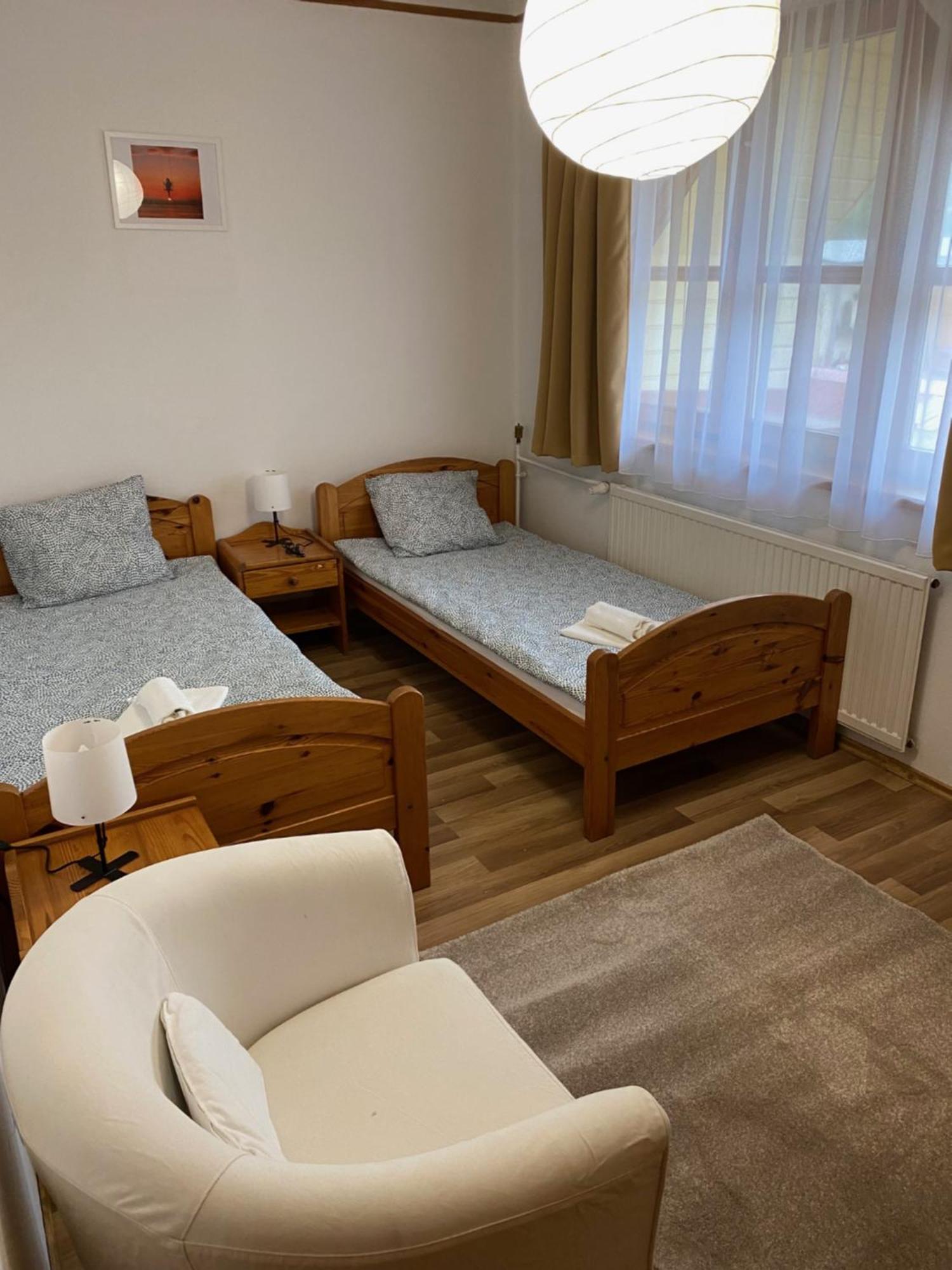 Global Apartmanhaz Vonyarcvashegy Exteriör bild